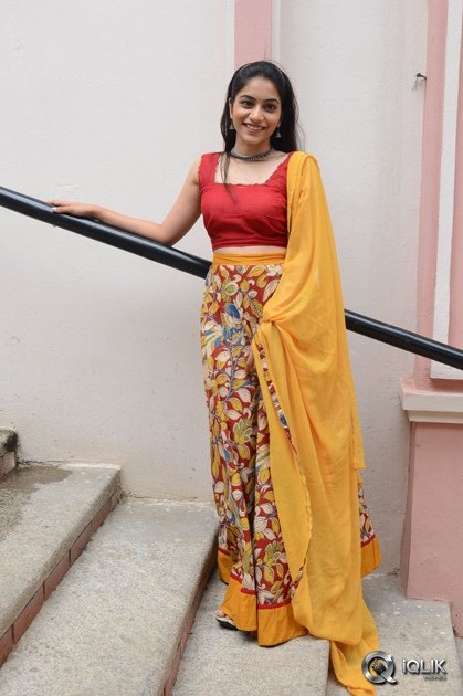 Punarnavi-Bhupalam-at-Enthapani-Chesave-Sirisha-Trailer-Launch